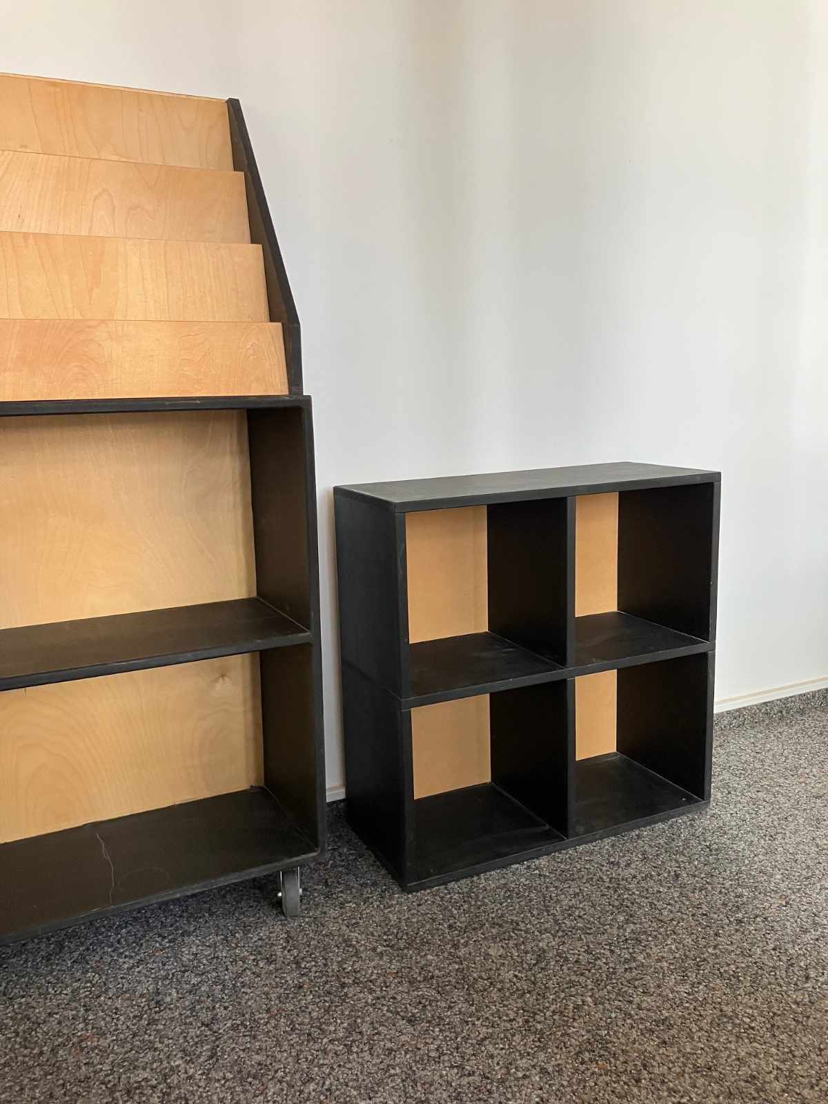 131 Regal MDF klein (5)